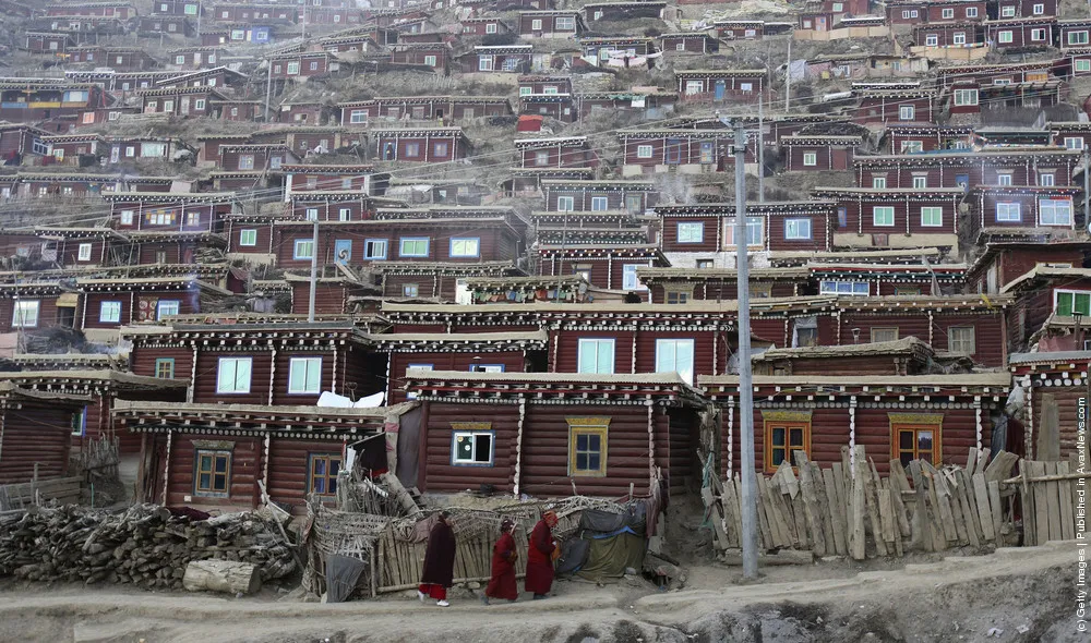 Serthar Wuming Buddhist Study Institute