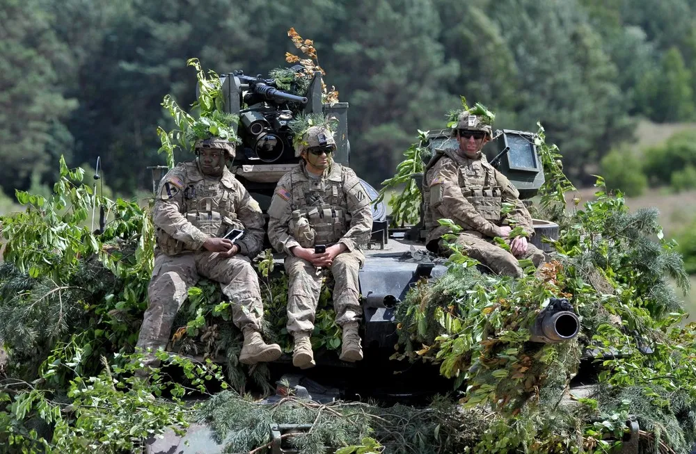 The Day in Photos – June 18, 2016