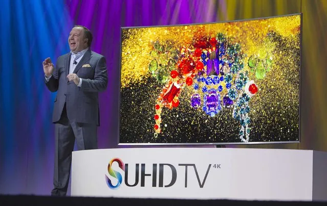 Executive Vice President of Samsung Electronics America Joe Stinziano unveils the new Samsung S'UHD smart TV at a Samsung Electronics news conference during the 2015 International Consumer Electronics Show (CES) in Las Vegas, Nevada, January 5, 2015. (Photo by Steve Marcus/Reuters)