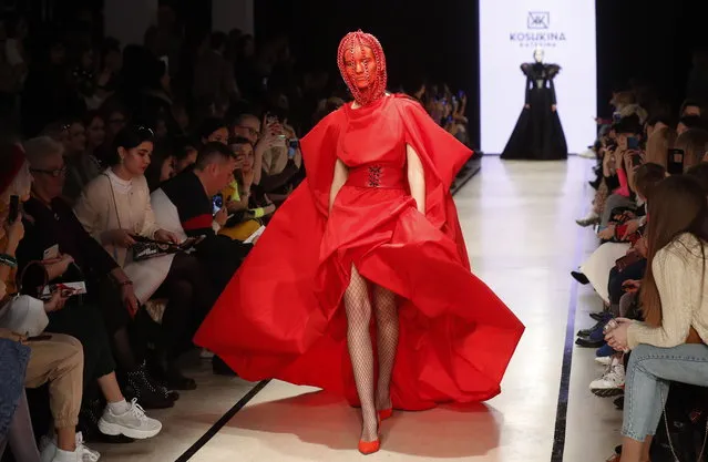 A model presents a creation by Russian designer Katerina Koshkina during the Russian Fashion Week RFW in Moscow, Russia, 31 March 2019. (Photo by Maxim Shipenkov/EPA/EFE)