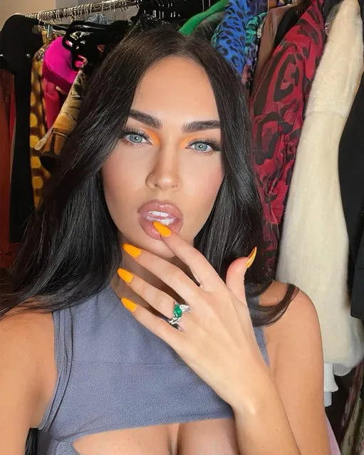 American actress and model Megan Fox flaunts her engagement ring last decade of January 2022, that's meant to hurt her if she tries to remove it. (Photo by meganfox/Instagram)