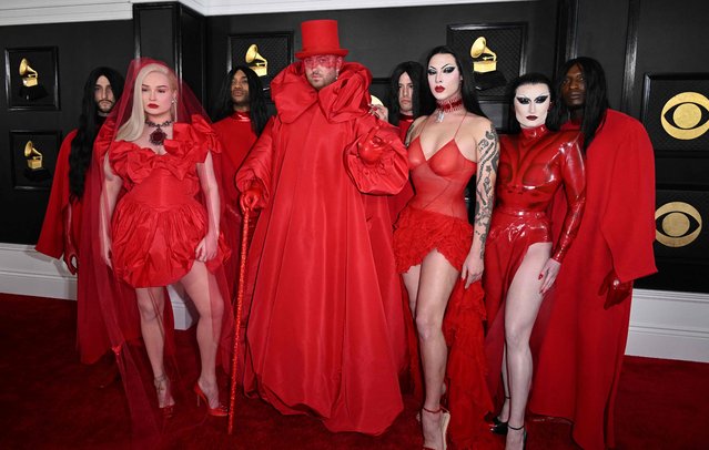 English singer-songwriter Sam Smith (C) arrives for the 65th Annual Grammy Awards at the Crypto.com Arena in Los Angeles on February 5, 2023. (Photo by Robyn Beck/AFP Photo)