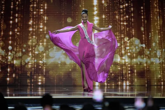 Miss Dominican Republic Andreína Martínez competes in the evening gown competition during the preliminary round of the 71st Miss Universe Beauty Pageant in New Orleans, Wednesday, January 11, 2023. (Photo by Gerald Herbert/AP Photo)