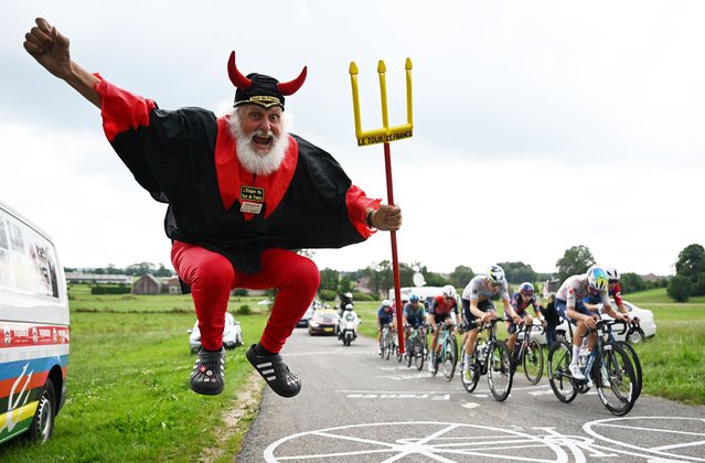 Tour stalwart Didi Senft, aka El Diablo, cheers the chasing group of riders at Stage 20, Nantua to Pontarlier on July 24, 2025. (Phoot by Tim de Waele/Getty Images)