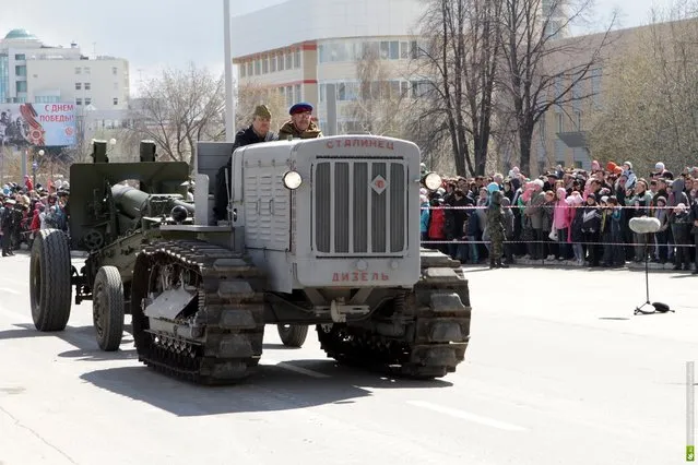 Military equipment of the Second World War took part in the traditional Victory Parade in Verkhnyaya Pyshma near Yekaterinburg, Russia May 9, 2013. (Photo by Kirill Zajcev)