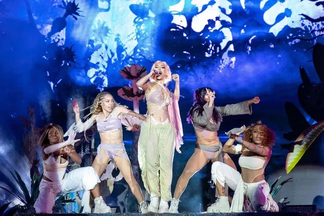 Singer and producer Doja Cat performs on stage during the Day N Vegas Music Festival at the Las Vegas Festival Grounds in Las Vegas, Nevada on Saturday, November 13, 2021. (Photo by Daniel DeSlover/Zuma Press Wire/Rex Features/Shutterstock)