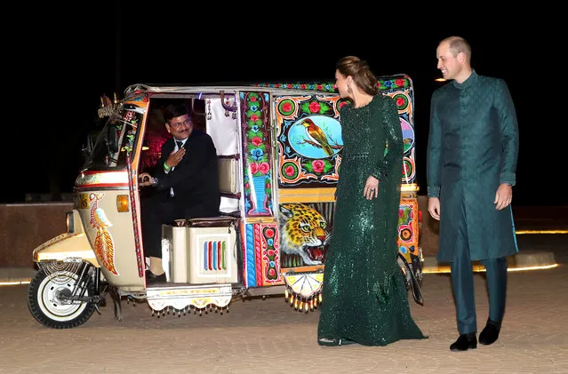 Britain's Prince William and Catherine, Duchess of Cambridge, arrive by Tuk Tuk as they attend a reception hosted by the British High Commissioner to Pakistan, Thomas Drew, at the Pakistan National Monument in Islamabad, Pakistan on October 15, 2019. (Photo by Chris Jackson/Pool via Reuters)