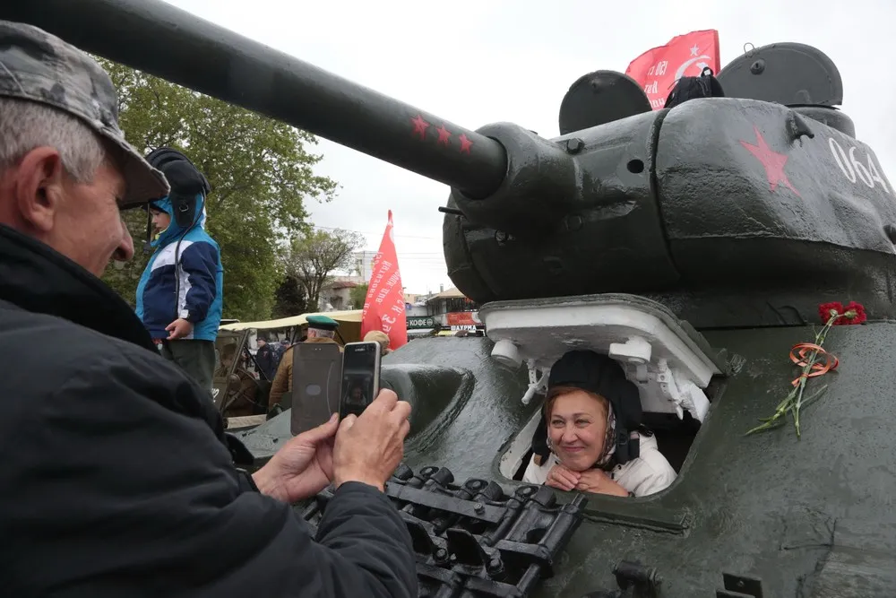 A Look at Life in Russia, Part 1/2