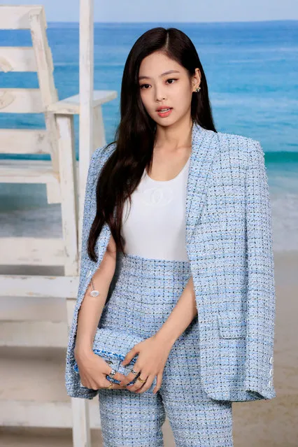 Jennie Kim poses during a photocall before the Chanel Spring/Summer 2019 women's ready-to-wear collection show during Paris Fashion Week in Paris, France, October 2, 2018. (Photo by Gonzalo Fuentes/Reuters)