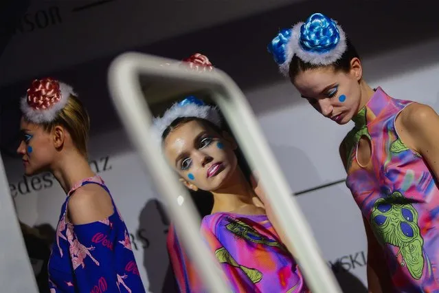 Models are seen backstage at the Deniz Berdan show during Mercedes Benz Fashion Week Istanbul FW15 on March 16, 2015 in Istanbul, Turkey. (Photo by Vittorio Zunino Celotto/Getty Images for IMG)