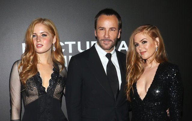 (L-R) Actress Ellie Bamber, director Tom Ford and actress Isla Fisher attend the “Nocturnal Animals” New York premiere at The Paris Theatre on November 17, 2016 in New York City. (Photo by Jim Spellman/WireImage)