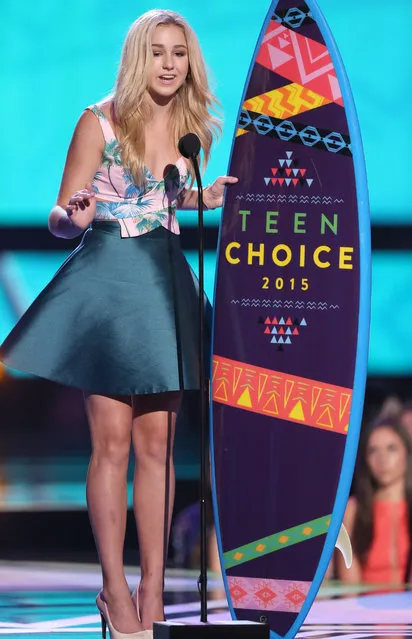 Chloe Lukasiak, accepts the choice dancer award at the Teen Choice Awards at the Galen Center on Sunday, August 16, 2015, in Los Angeles. (Photo by Matt Sayles/Invision/AP Photo)