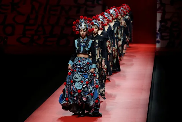 Models present creations by Chinese designer Chen Wen at China Fashion Week in Beijing, China March 29, 2017. (Photo by Jason Lee/Reuters)