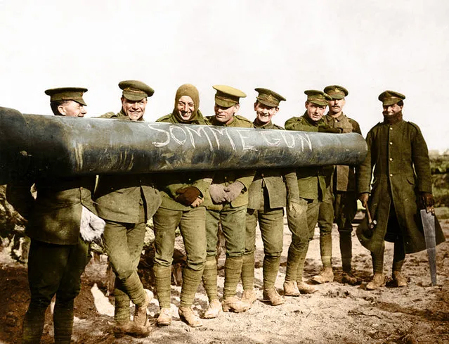 Some jolly gunners and their pet, 1916. (Photo by PhotograFix/mediadrumworld.com)