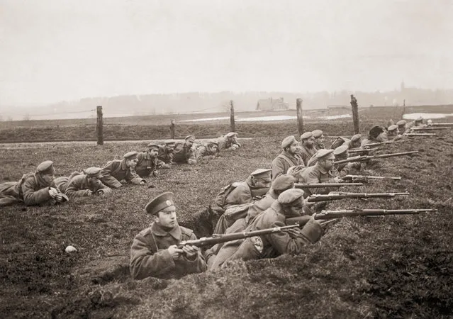 Russian troops firing from a trench near the East Prussian frontier during World War I, circa 1915. (Photo by FPG/Hulton Archive/Getty Images)