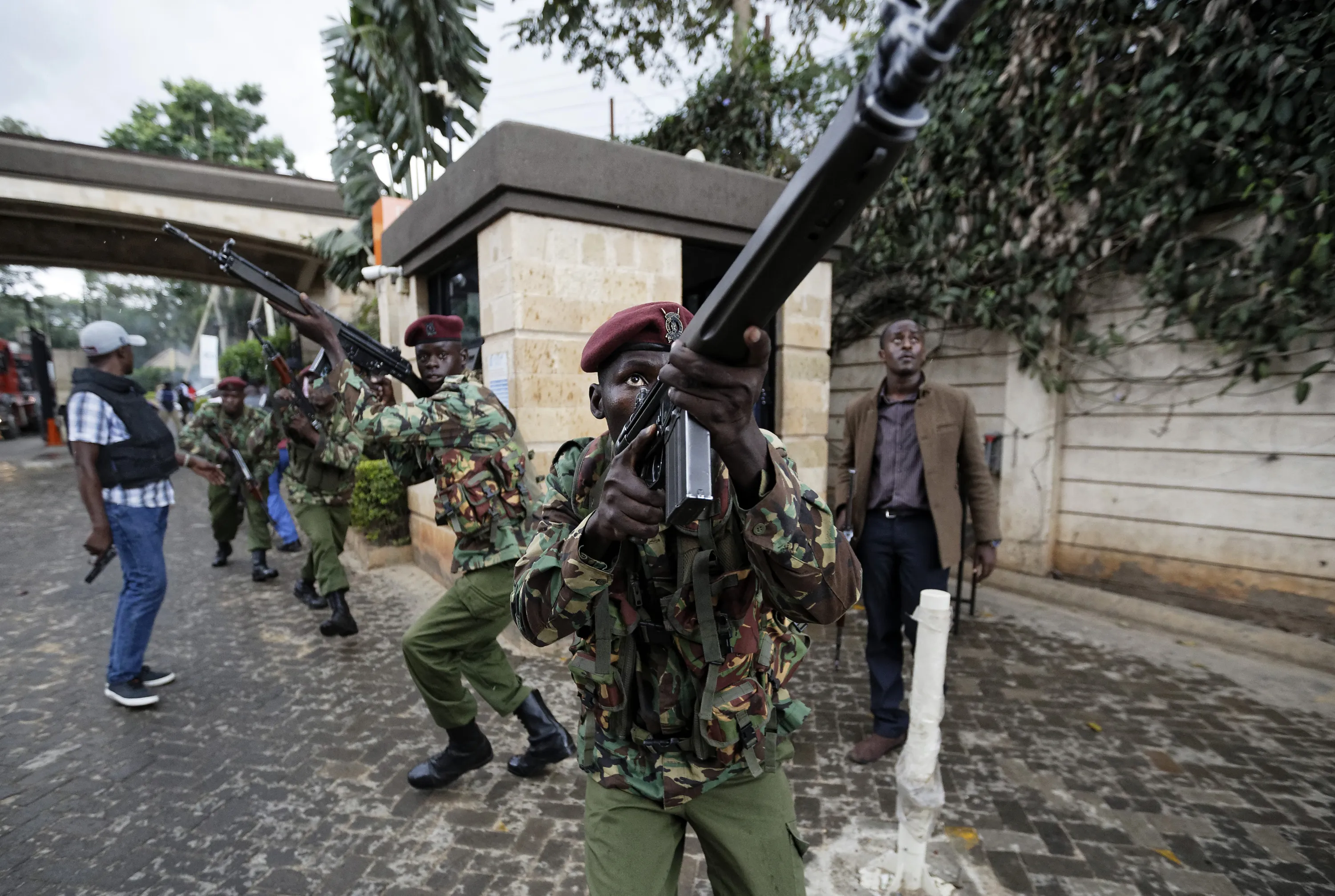 Нападение 2019. Взрыв посольств США В Танзании и Кении.