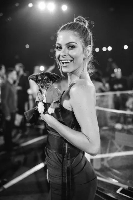 Maria Menounos attends the 2015 MTV Video Music Awards at Microsoft Theater on August 30, 2015 in Los Angeles, California. (Photo by Mike Windle/Getty Images for MTV)