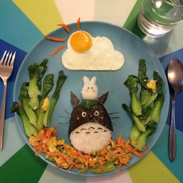 Anne's eggs art, anime character, Totoro with sushi rolls, rice, and an eggy cloud. (Photo by Anne Widya/Caters News)