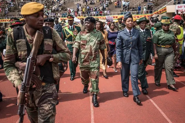 Zimbabwe Army Chief of Staff General Constantino Chiwenga arrives at the National Sport Stadium in Harare, on November 24, 2017 during an inauguration ceremony. (Photo by Marco Longari/AFP Photo)