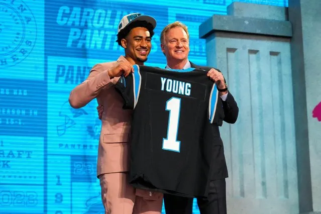 (L-R) Alabama quarterback Bryce Young poses with NFL Commissioner Roger Goodell after being selected first overall by the Carolina Panthers during the first round of the 2023 NFL Draft at Union Station on April 27, 2023 in Kansas City, Missouri. (Photo by Kirby Lee/USA TODAY Sports)