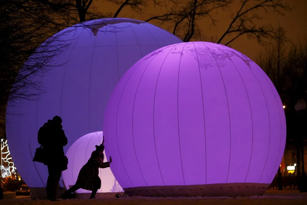 The Day in Photos – December 19, 2015