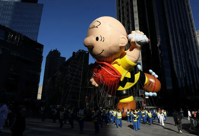 A float hovers above the crowd during the Macy's Thanksgiving Day Parade in Manhattan,New York, U.S., November 22, 2018. (Photo by Brendan McDermid/Reuters)