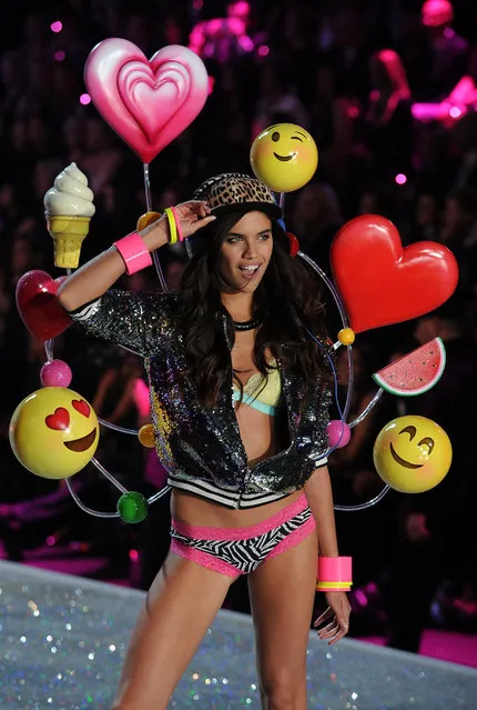 Model Sara Sampaio walks the runway at the 2013 Victoria's Secret Fashion Show at Lexington Avenue Armory on November 13, 2013 in New York City.  (Photo by Bryan Bedder/Getty Images for Swarovski)