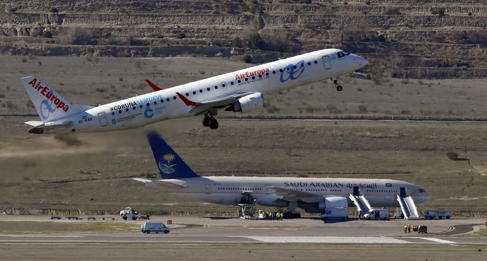 The Day in Photos – February 5, 2016