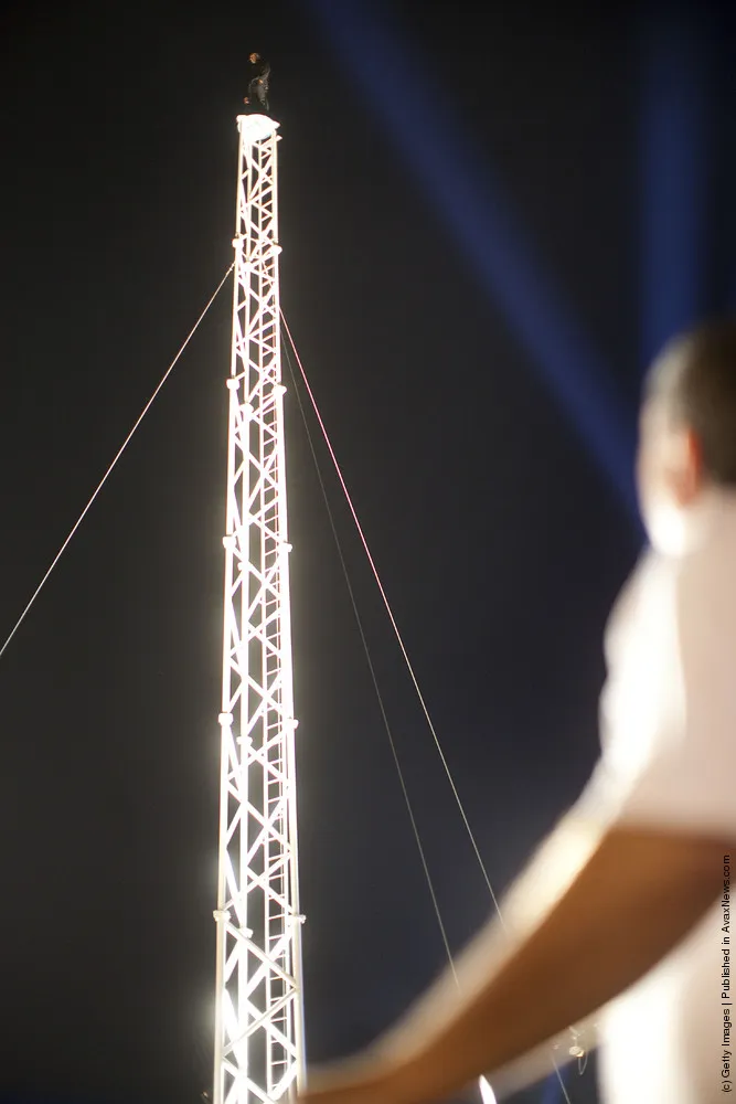 Magician Hezi Dean Performs Stunt Between Tel Aviv Skyscrapers