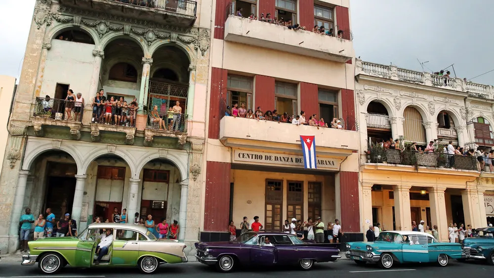 Fashionistas Invade Cuba