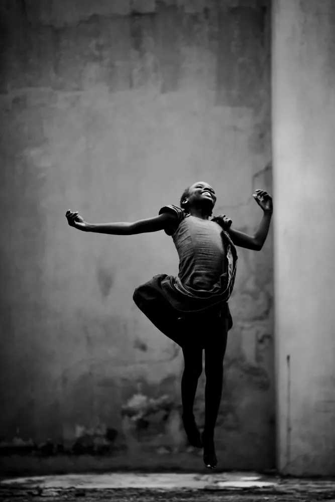 “Jumpology” (81 Photos)