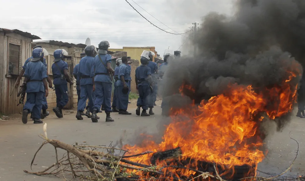 Hundreds Protest in Burundi