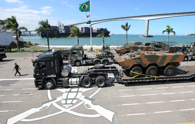 Armoured vehicles of Brazilian Army arrive to Vitoria, Brazil February 10, 2017. (Photo by Paulo Whitaker/Reuters)