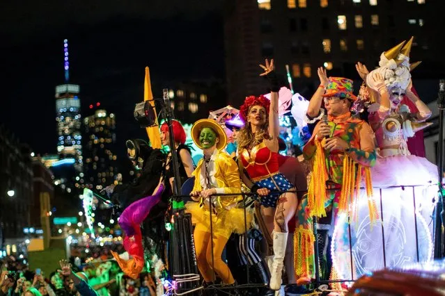 People take part in the NYC Halloween Parade as the event returns to the streets of Lower Manhattan for the first time since the coronavirus disease (COVID-19) outbreak in New York City, New York, U.S., October 31, 2021. (Photo by Eduardo Munoz/Reuters)