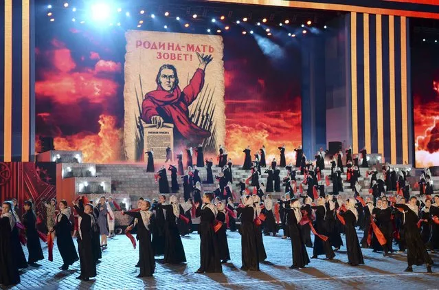 Artists perform during a festive concert marking the 70th anniversary of the end of World War Two in Europe, at Red Square in Moscow Russia, May 9, 2015. (Photo by Reuters/Host Photo Agency/RIA Novosti)