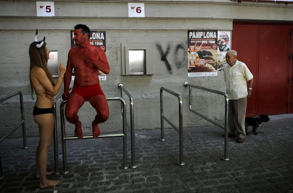 Protesters Splattered in Fake Blood Decry Spanish Bull Run