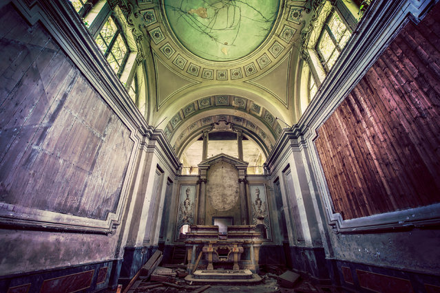 Abandoned Villa. (Photo by Gaz Mather/Cater News)