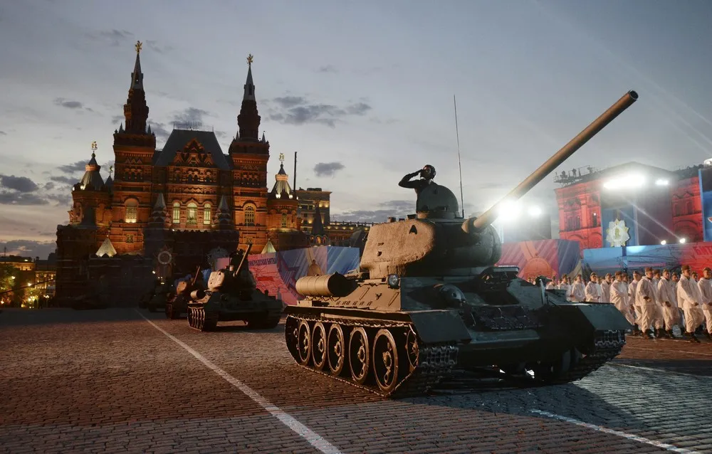 Russia Celebrates the 70th Anniversary of the Victory in WWII (250+ Photos)