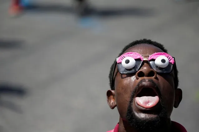 A man gestures during a demonstration demanding the resignation of Haitian President Jovenel Moise in Port-au-Prince, Haiti September 27, 2019. (Photo by Andres Martinez Casares/Reuters)