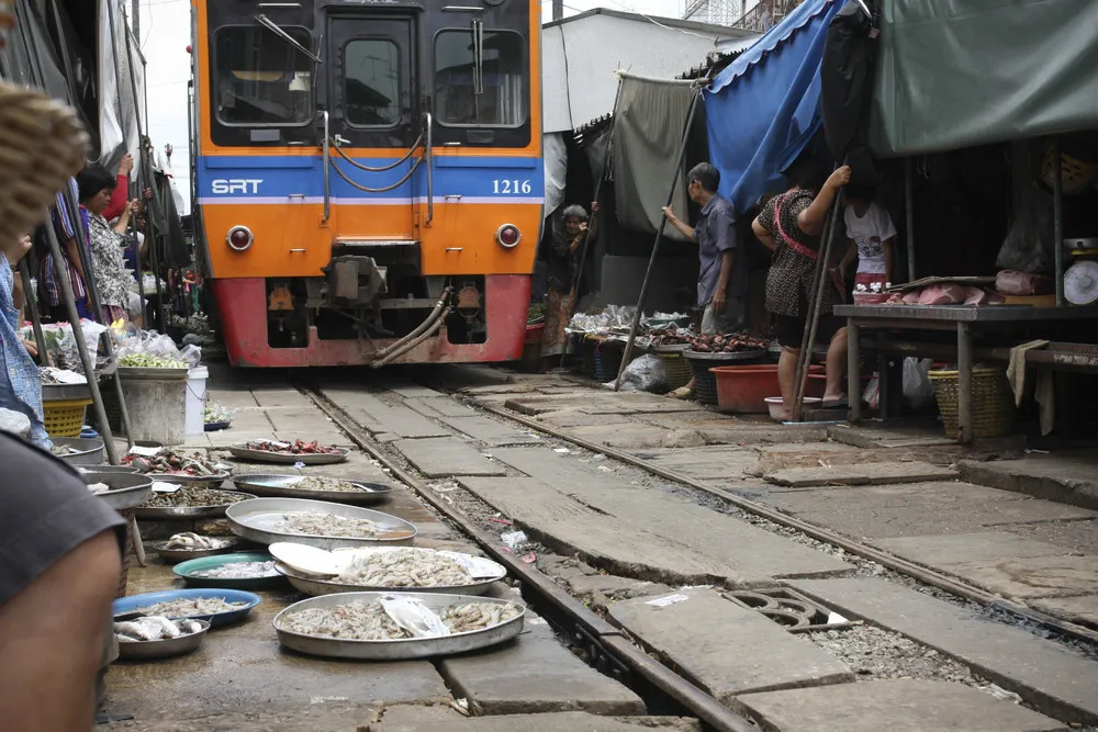 Maeklong Railway Market