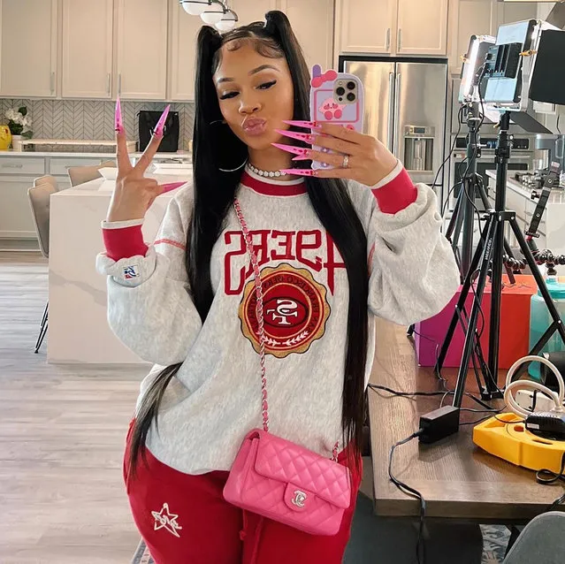 American rapper Diamonté Quiava Valentin Harper, known professionally as Saweetie in the last decade of January 2023 gives her fans a “lil sum sum” with a selfie. (Photo by saweetie/Instagram)