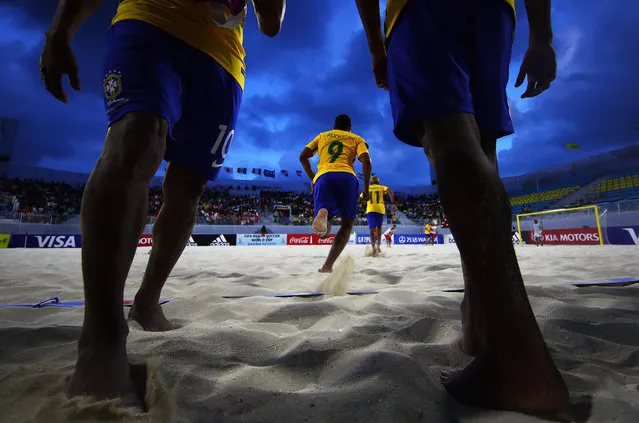 Datinha comes of as Rodrigo of Brazil comes on as a substitute during the FIFA Beach Soccer World Cup Bahamas 2017 group D match between Poland and Brazil at National Beach Soccer Arena at Malcolm Park on April 30, 2017 in Nassau, Bahamas. (Photo by Dean Mouhtaropoulos – FIFA/FIFA via Getty Images)