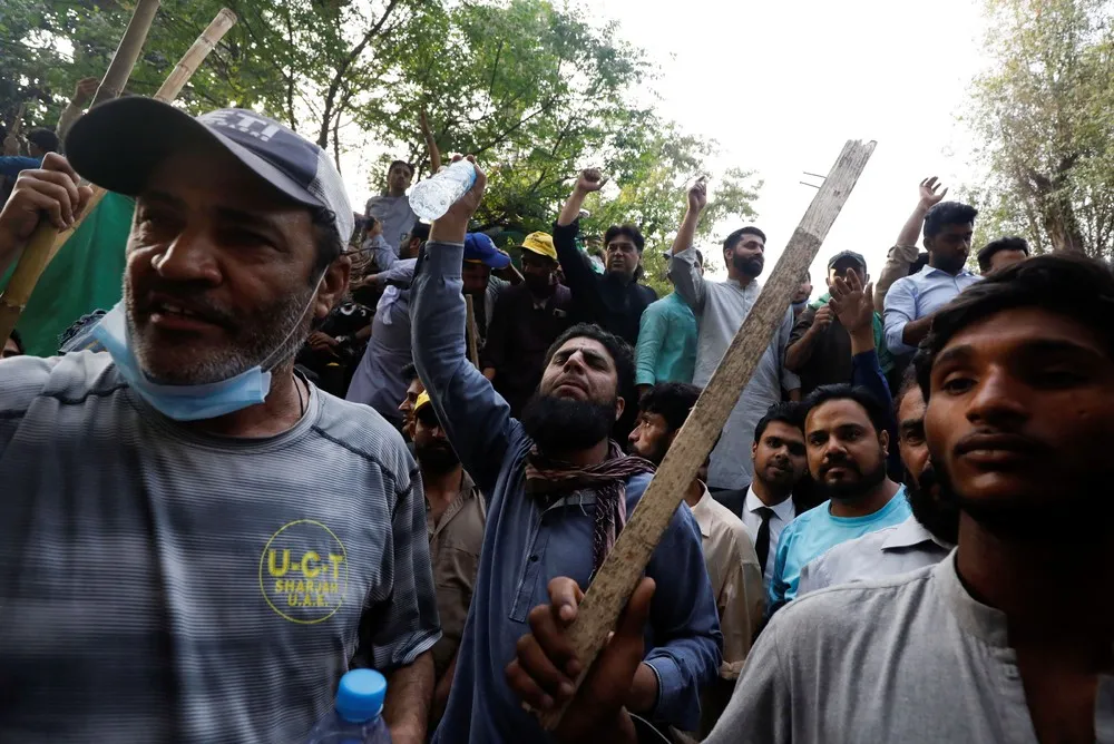 A Look at Life in Pakistan, Part 2/2