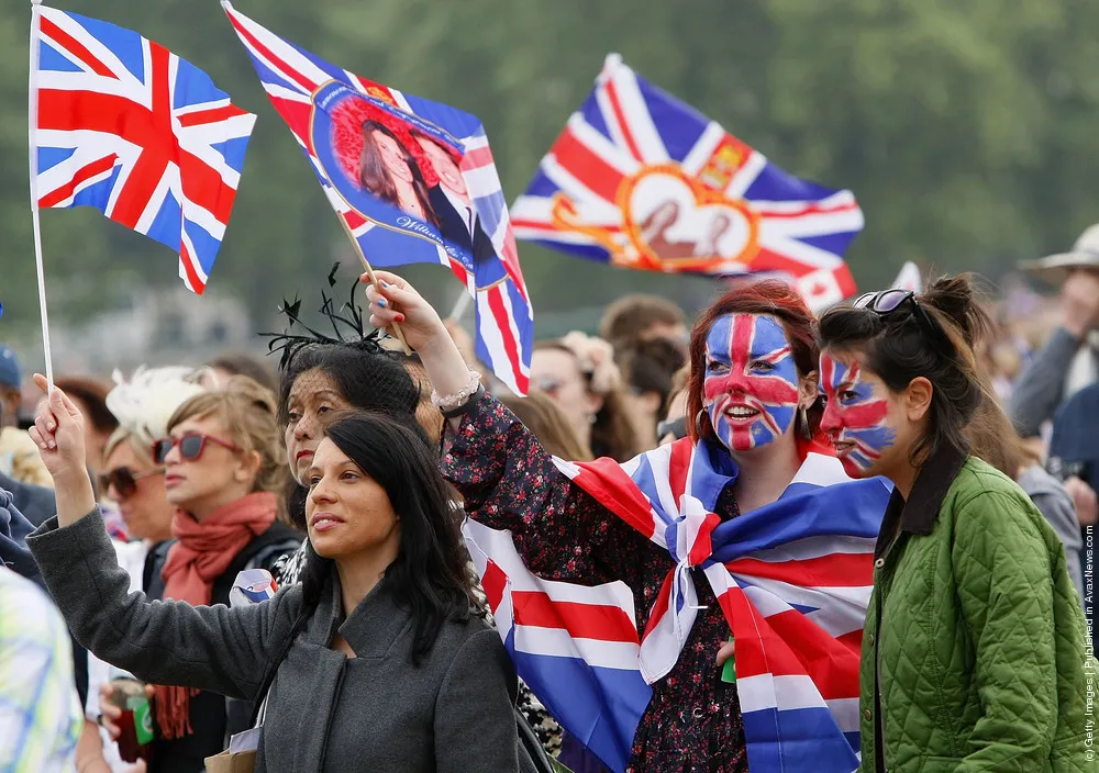 Royal Wedding: Thousands Of Well-wishers Flock To Witness The Happy Day