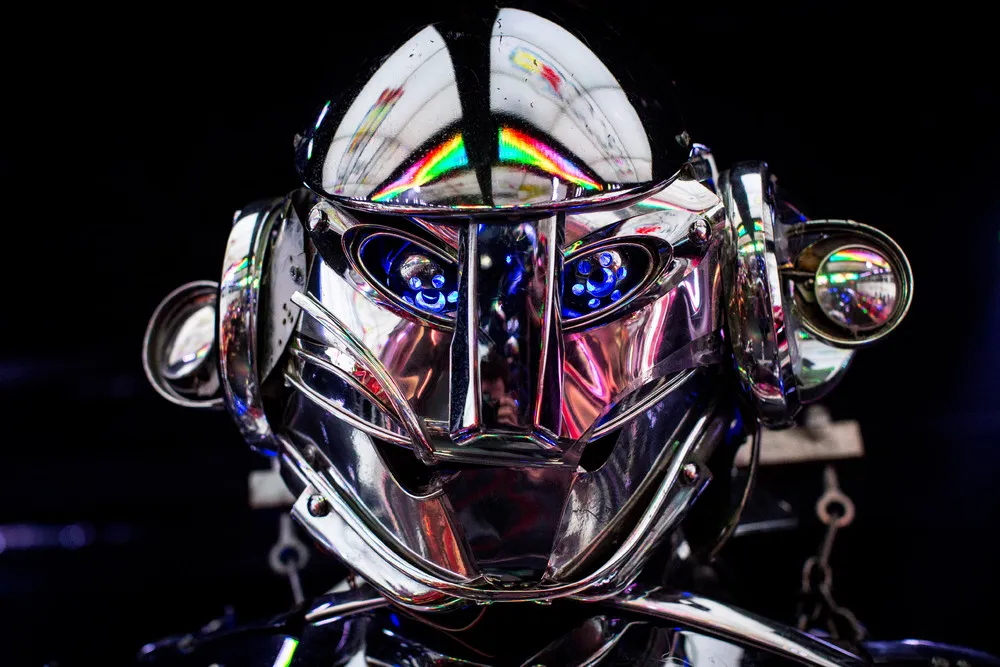 Japan's Robot Cabaret