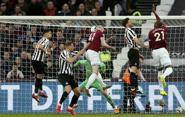 West Ham United's Declan Rice, centre , cores his side's first goal of the game during the English Premier League soccer match between West Ham and Newcastle United at London Stadium, in London, Saturday March 2, 2019. (Photo by Paul Harding/PA Wire via AP Photo)