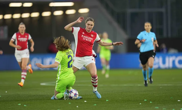 Vivianne Miedema of Arsenal WFC and Lynn Wilms of Vfl Wolfsburg during the UEFA Women's Champions League match between Vfl Wolfsburg vs Arsenal WFC, at Wolkswagen Arena on March 31, 2022 in Wolfsburg, Germany. (Photo by Thor Wegner/vi/DeFodi Images via Getty Images)
