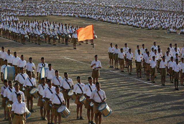 Volunteers of the Hindu nationalist organisation Rashtriya Swayamsevak Sangh (RSS) attend a conclave on the outskirts of Pune, India, January 3, 2016. (Photo by Danish Siddiqui/Reuters)