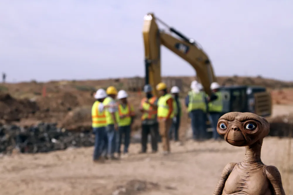 Diggers Find’s E.T. Games in Landfill