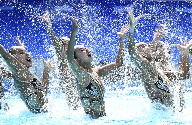 Team China competes in the Teams Technical Routine Final during the synchronised swimming event at the Maria Lenk Aquatics at the Rio 2016 Olympic Games in Rio de Janeiro on August 18, 2016. (Photo by Martin Bureau/AFP Photo)